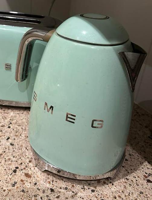 Smeg Waterkoker Mintgroen - Retro Design, 1 tot 2 liter, Verzenden, Gebruikt, Draadloos