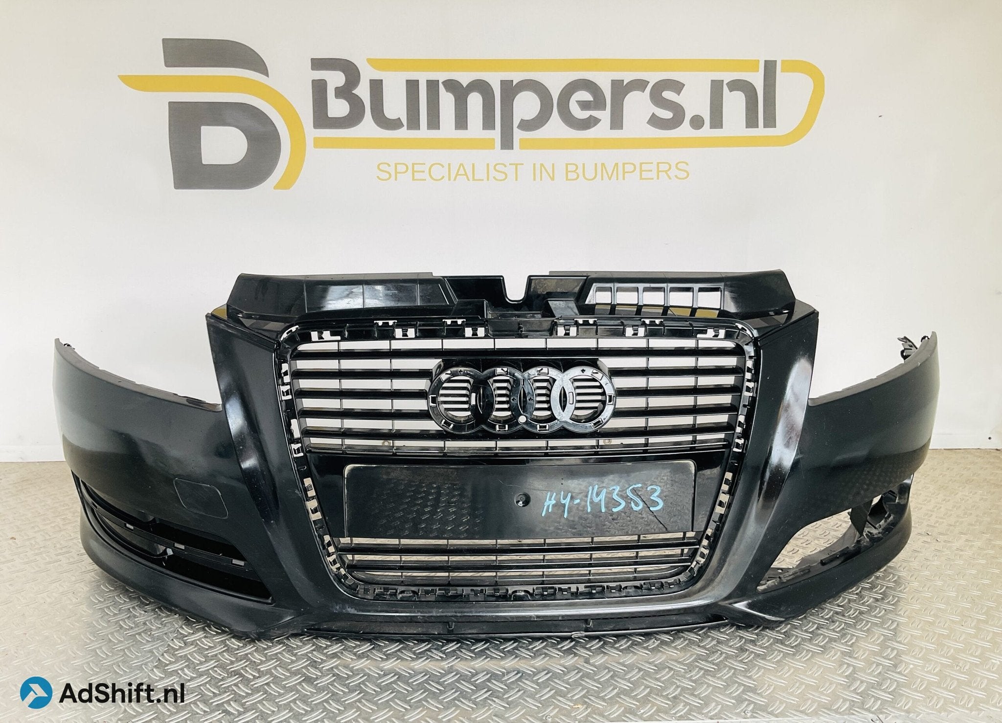 Bumper Audi A3 8P Facelift 2007-2012 8P0807437H Voorbumper 1