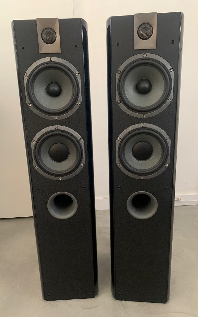 Focal Chorus 716 – Hoogglans Zwart – Zo goed als nieuw, Vloerstaande luidspreker, Zo goed als nieuw, Geschikt voor surround/home cinema
