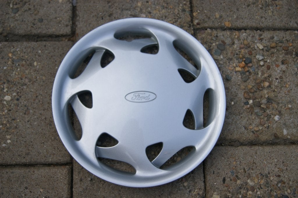 1 losse originele wieldop Ford Escort 14 inch (Model 1 Nieuw, Ophalen of Verzenden, Nieuw