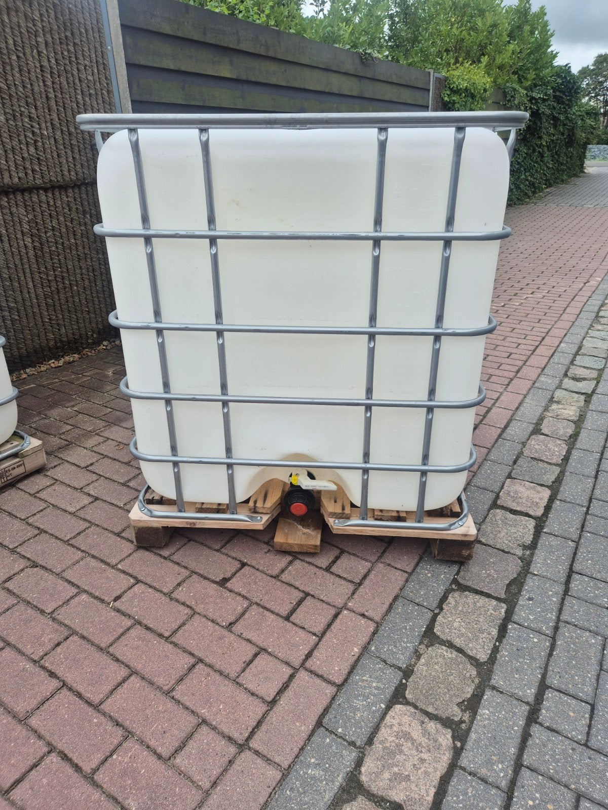 IBC tank 1000L, Kunststof, Met kraantje, 150 liter of meer, Ophalen of Verzenden