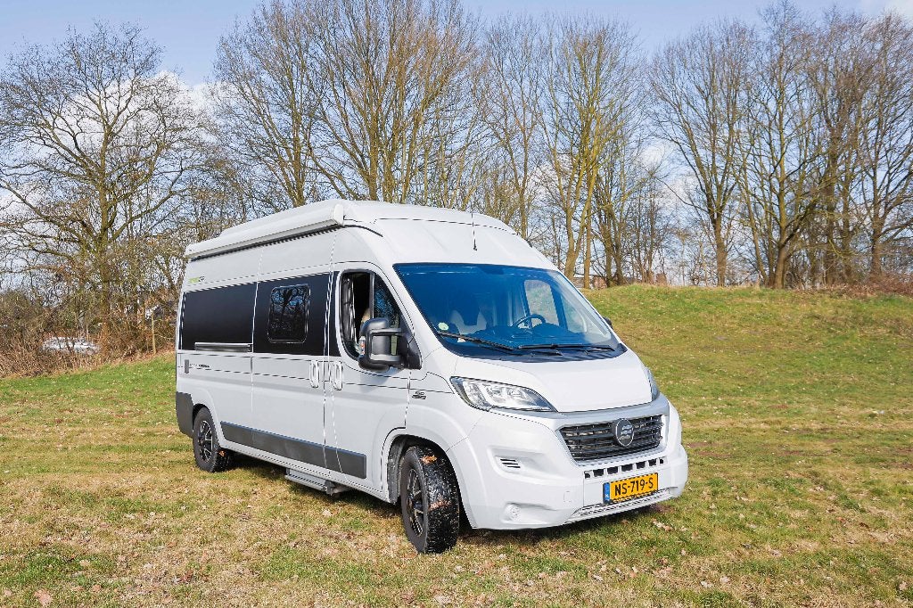 Hymer Grand Canyon camper 51.000km 2017 wit, Buscamper of Camperbus, Half-automaat, Fiat, 7 tot 12 maanden geleden
