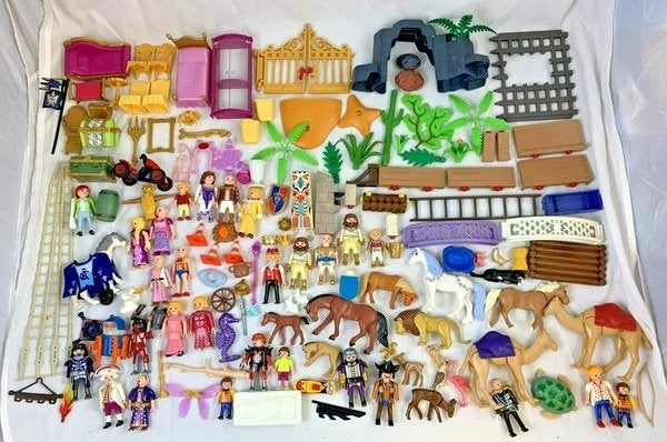 Playmobil Lot Figuren Dieren Kasteel Prinses Ridder Meubels, Coolsingel 104, 3011 AG Rotterdam, Netherlands, Zo goed als nieuw