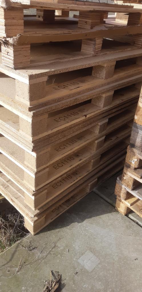 Plaatpallets en vaste palletranden, Minder dan 25 mm, Ophalen of Verzenden, Plank, Minder dan 200 cm