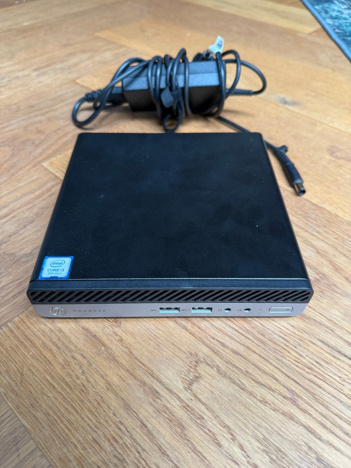 HP Pro Desk 400 G5 i3 9th gen 8gb DDR4 64gb ssd, Computers en Software, Desktop Pc's, 64 GB of meer, Ophalen of Verzenden, Zo goed als nieuw