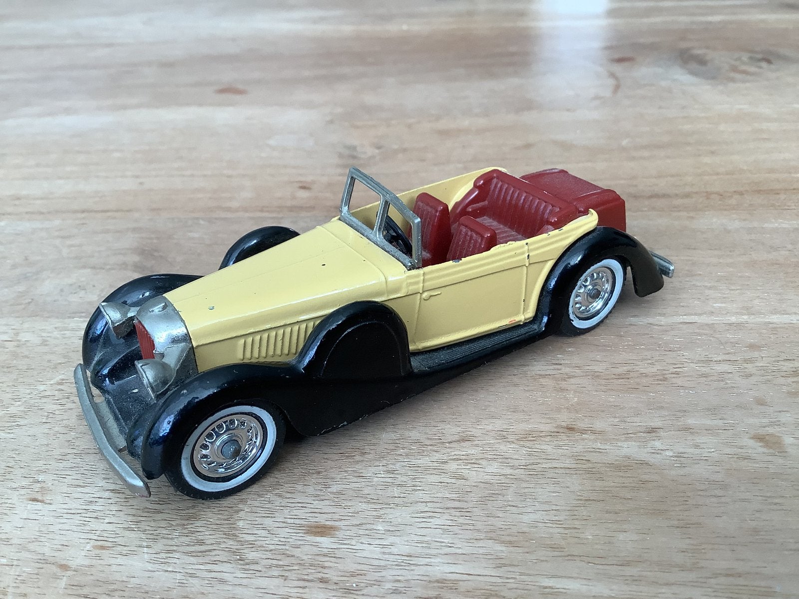Speelgoed auto miniatuur oldtimer autootje matchbox, Ophalen of Verzenden, Auto