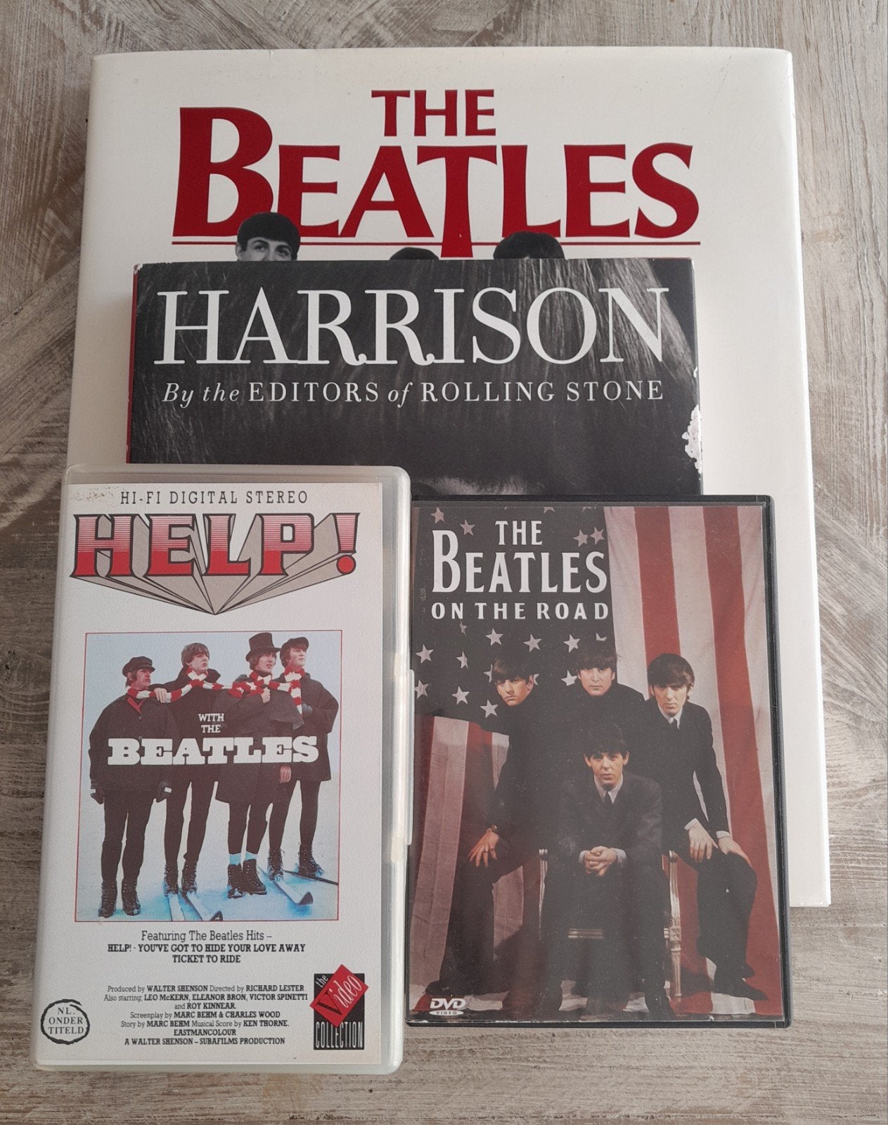 The Beatle's x 4., Boeken, Artiest, Diverse auteurs, Ophalen of Verzenden, Zo goed als nieuw
