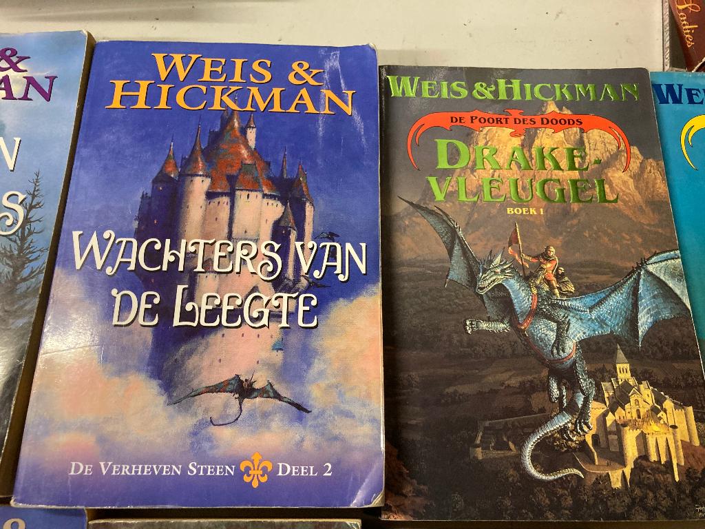T.K. nog 9 boeken en 3 pockets van Weis & Hickman zie lijst, Ophalen of Verzenden, Gelezen, Weis & Hickman
