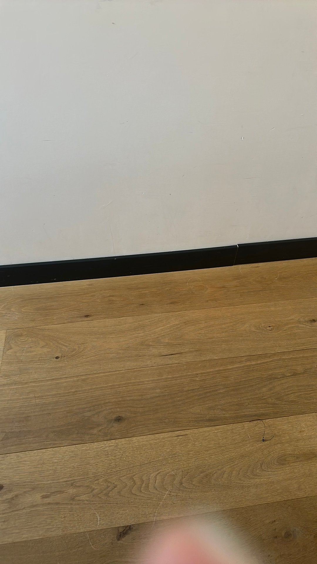 Zwarte plinten 9 cm hoog, Ophalen, Gebruikt, Mdf, 200 tot 250 cm