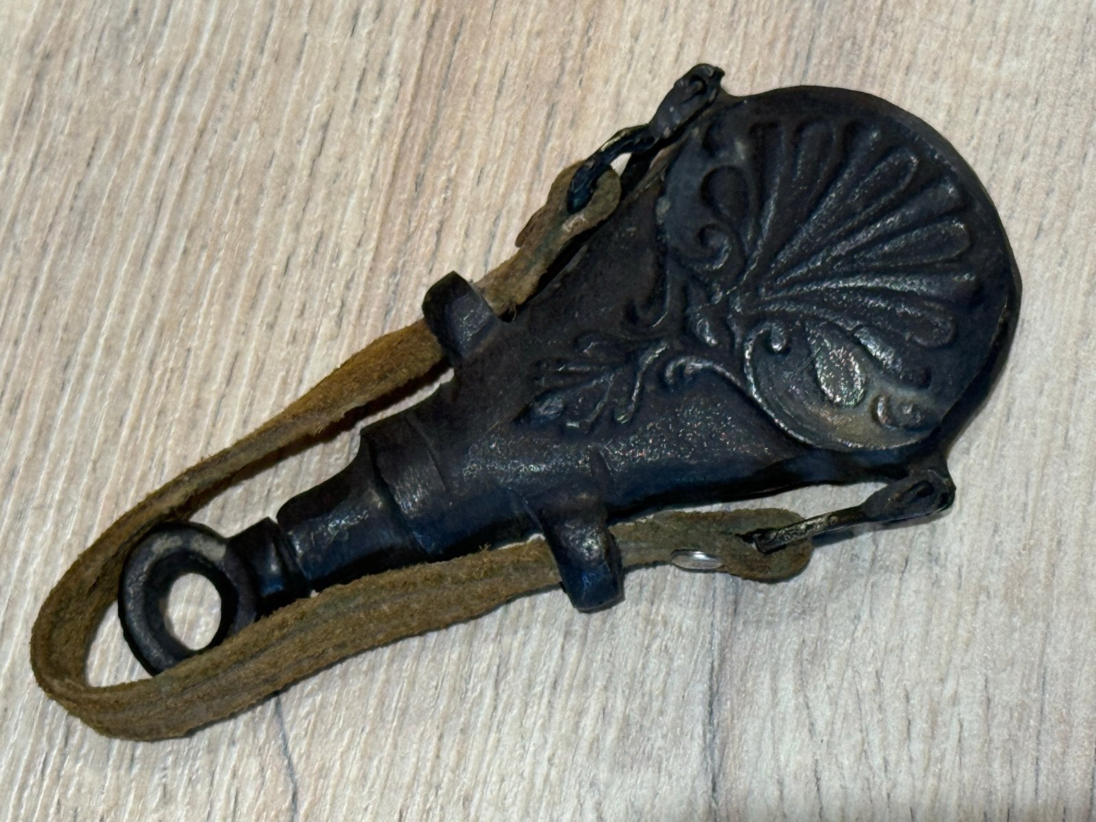 Antieke Kruithoorn - Gedetailleerd - 19e Eeuw, Overige gebieden, Overige typen, Overige soorten, Ophalen of Verzenden