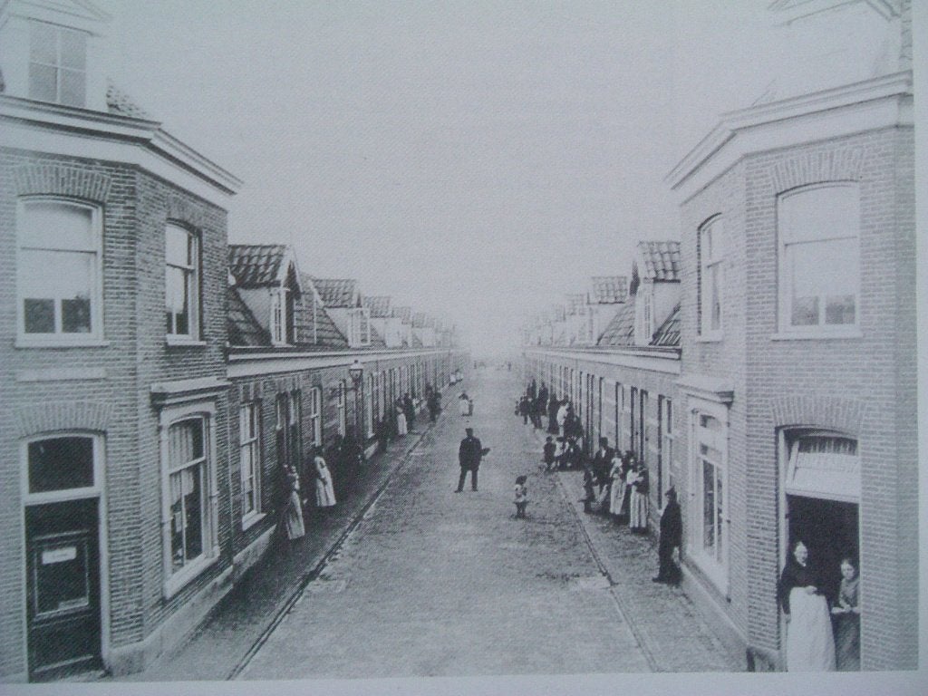 Kijk op de Schilderswijk, geschiedenis van een arbeiderswijk, Ophalen of Verzenden, J. Duijvesteijn, 20e eeuw of later, Gelezen
