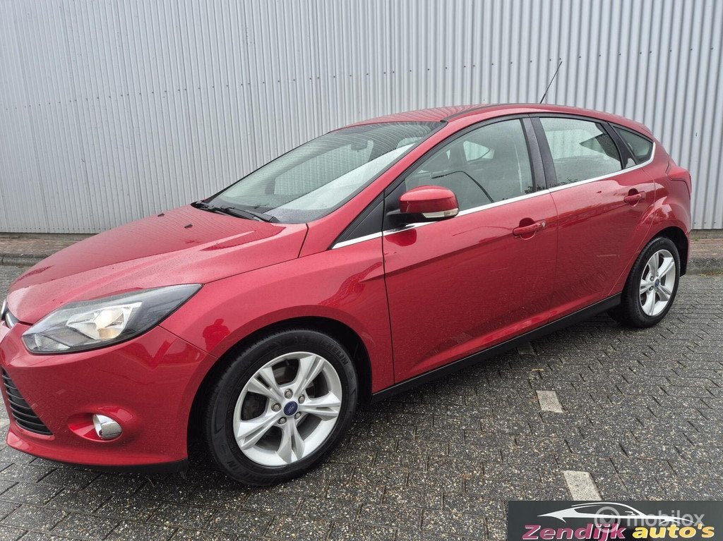 Ford Focus 1.0 EcoBoost, Auto's, Gebruikt, Handgeschakeld, Grijs, Particulier