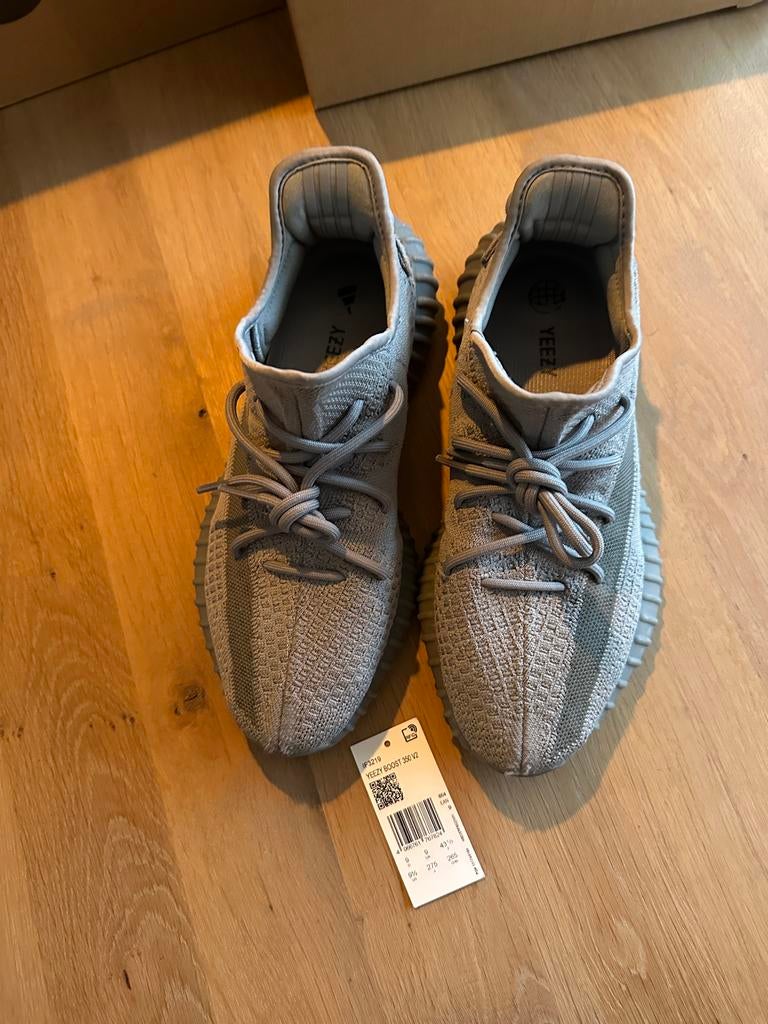 Adidas Yeezy Boost 350 V2 sneakers, maat 43 1/3, Kleding | Heren, Schoenen, Overige kleuren, Ophalen of Verzenden, Sneakers of Gympen