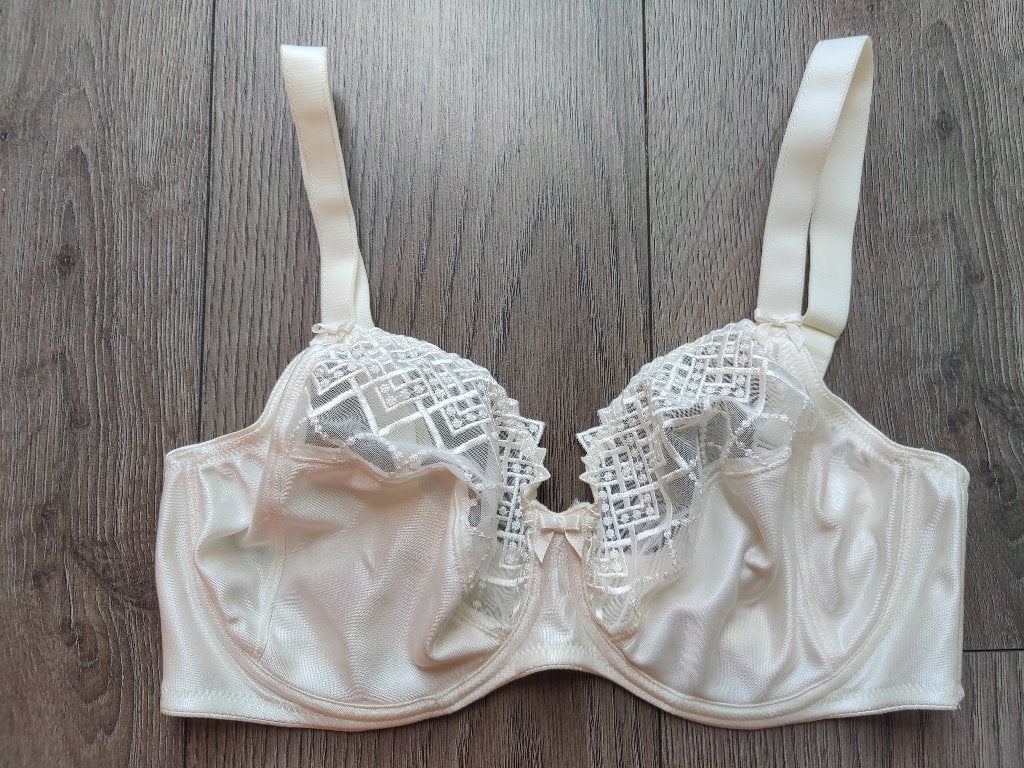 felina prachtige nieuwe off white bh maat 80 D twv 88 euro, Ophalen of Verzenden, Wit, BH