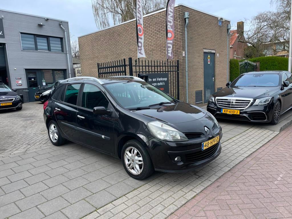 Renault Clio Estate 1.2 TCE Dynamique 2e Eigenaar! Trekhaak, Voorwielaandrijving, Gebruikt, 4 cilinders, 1095 kg