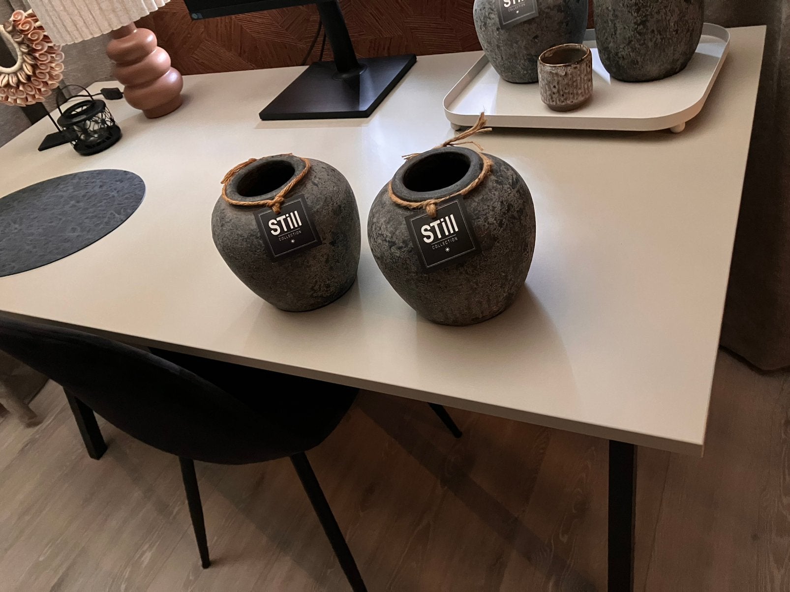 2 Still vazen, Ophalen of Verzenden, Zo goed als nieuw, Zwart, Overige materialen