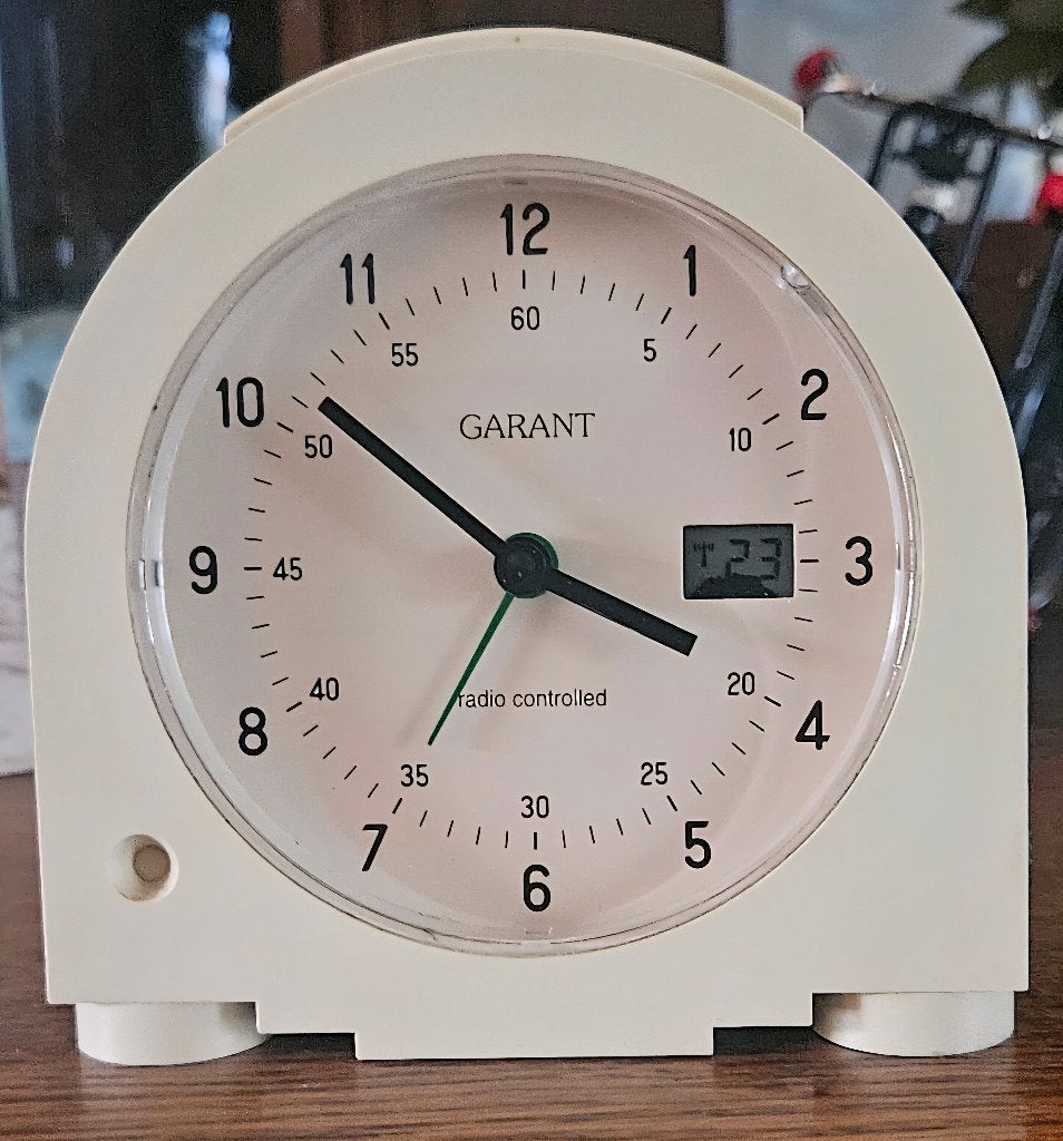 Garant Wekker Radio Controlled - Analoog en Digitaal, Ophalen of Verzenden, Zo goed als nieuw, Analoog