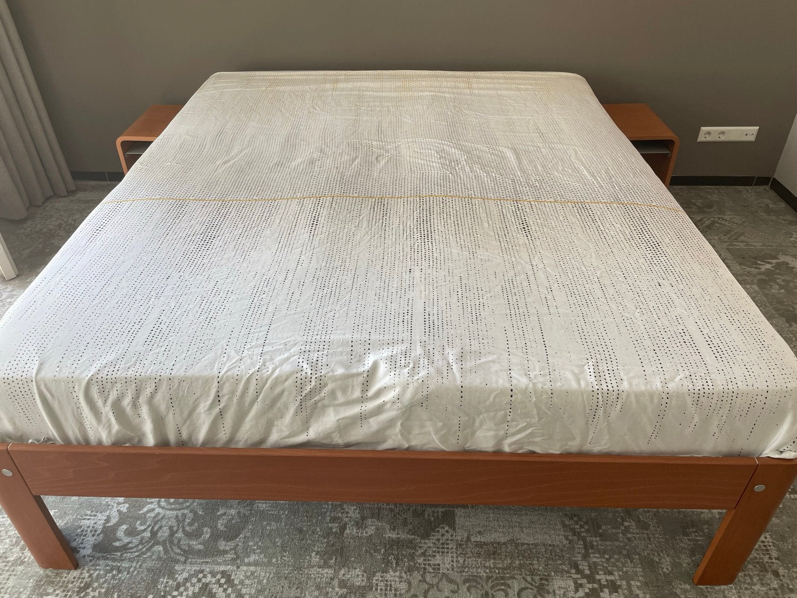 Auping Auronde bed met handmatig verstelbare bodems, Ophalen, Tweepersoons, 180 cm, Hout