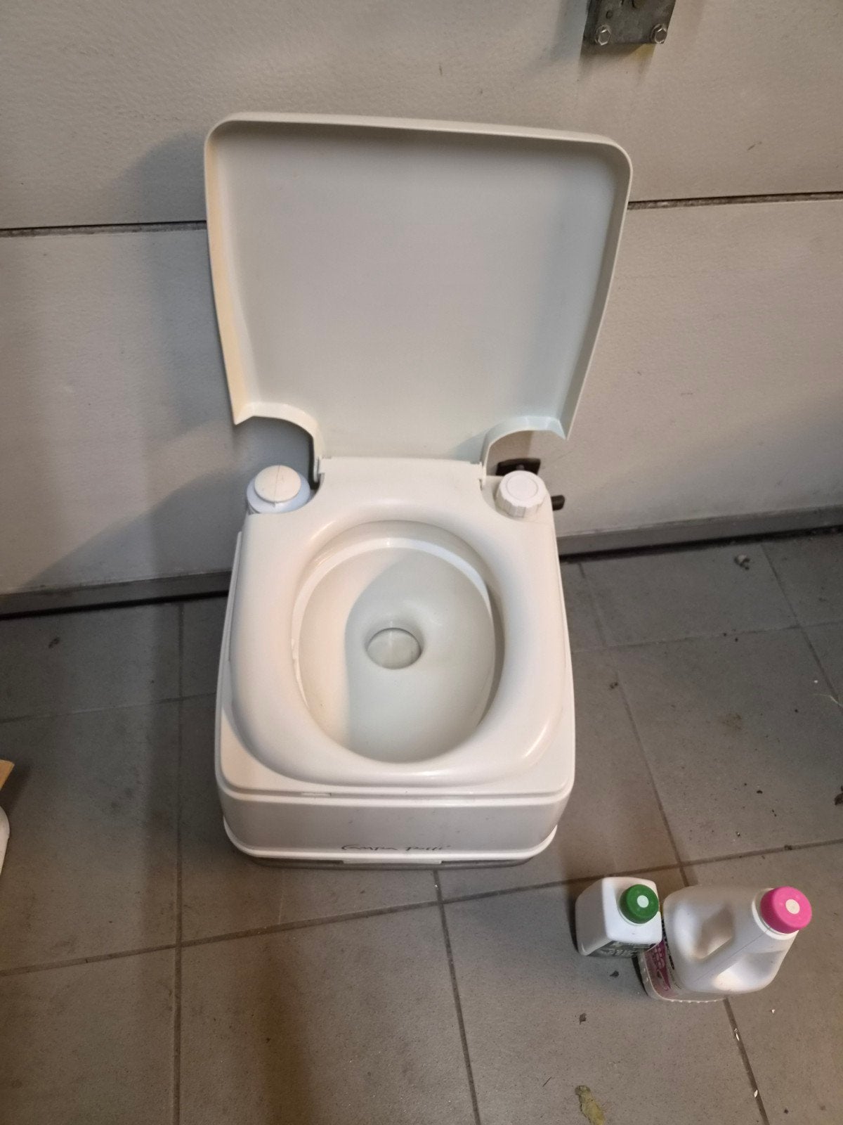 Thetford Porta Potti Qube 145 met vloeistoffen, Caravans en Kamperen, Ophalen