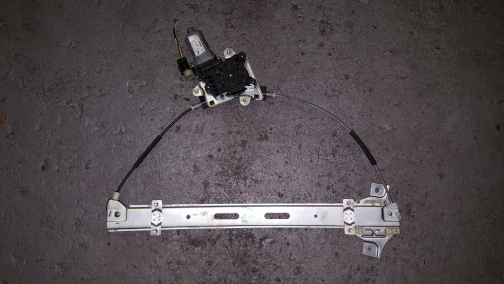 Ruitmechaniek Hyundai i10 2009 links-voor, Ophalen of Verzenden
