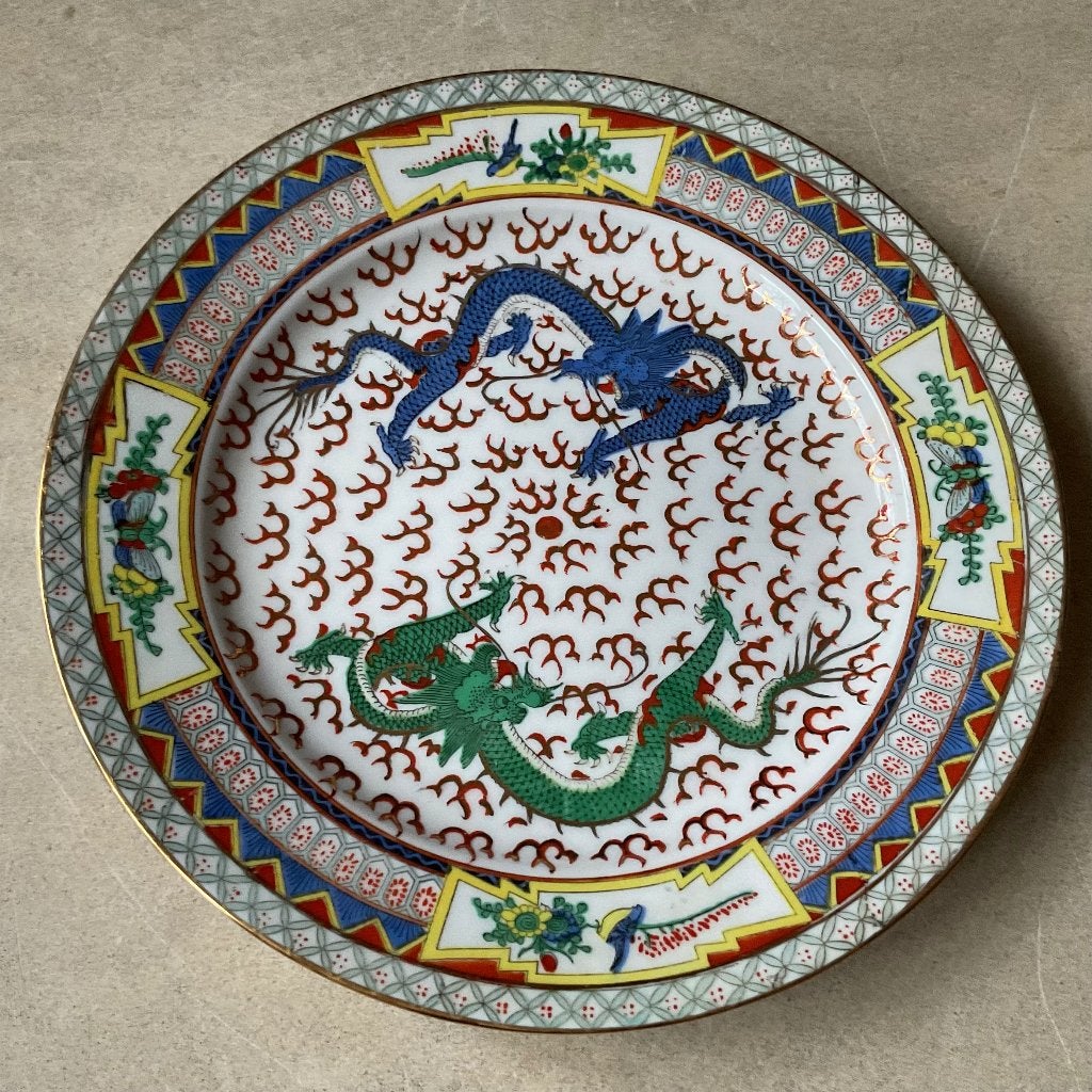 Chinees bord met draken+vleermuizen gestempeld uit ca 1930, China, Ophalen of Verzenden, Gemerkt