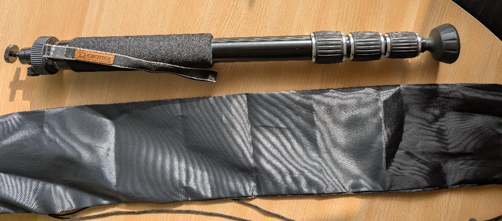 Statief Monopot merk GIOTTOS Nieuwstaat !, Eenpoot, Ophalen of Verzenden, Zo goed als nieuw, 150 tot 175 cm