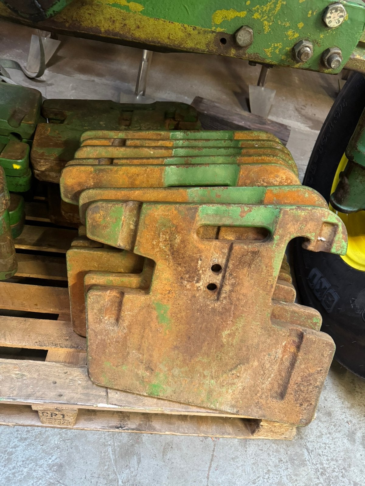 John deere 50kg gewicht 14 stuks, Ophalen