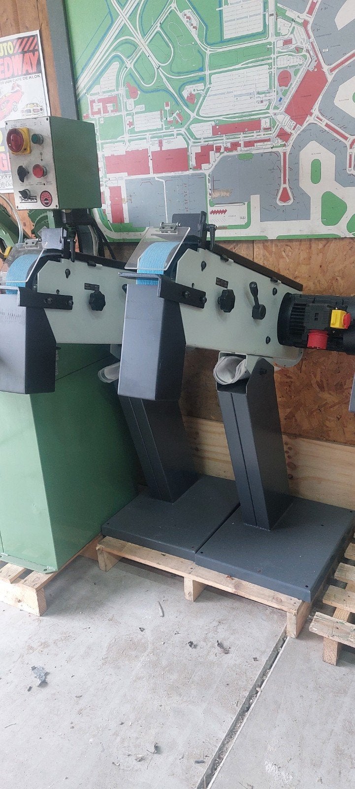 UWM bandschuurmachine, Ophalen, Minder dan 700 watt, Werkbankslijpmachine