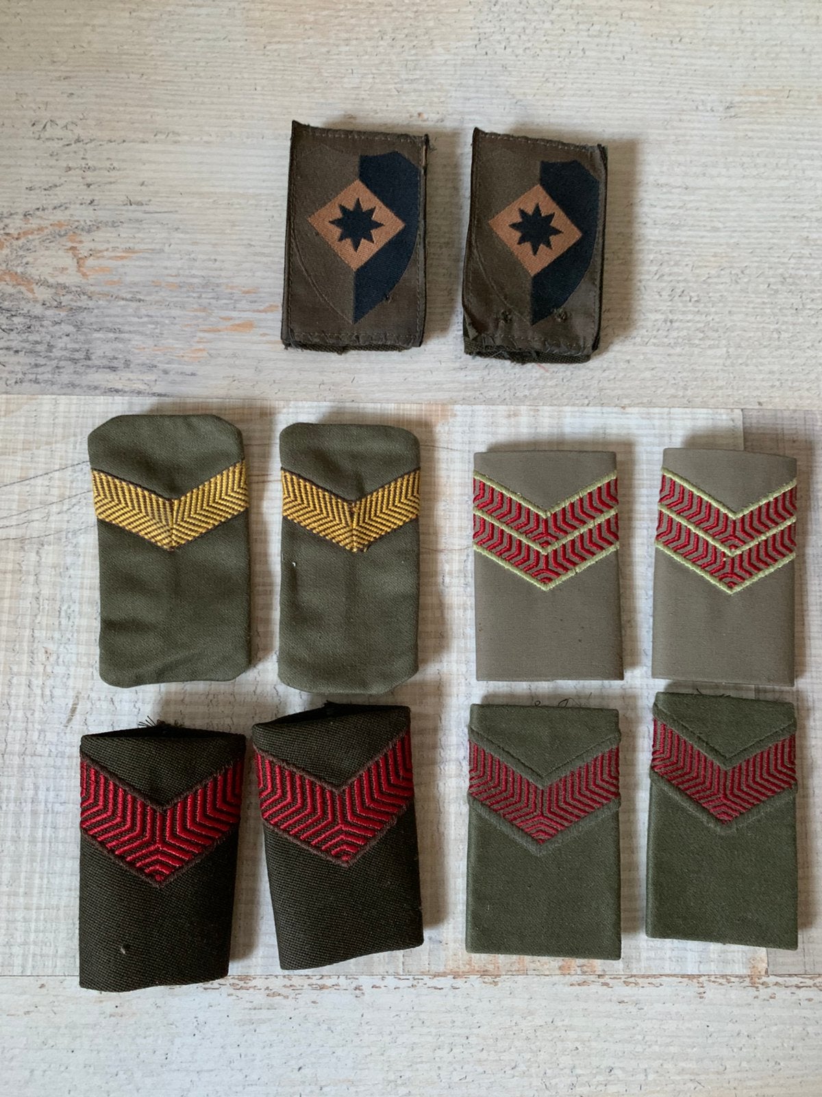 Militairen insignes, Ophalen of Verzenden, Landmacht, Nederland, Embleem of Badge