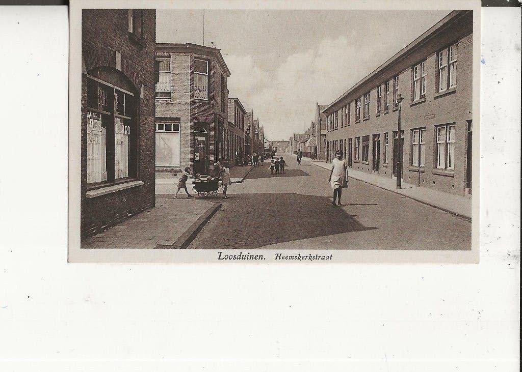 Loosduinen Heemskerkstraat met Cafe-Billard en Kinderwagen, Ophalen of Verzenden, 1920 tot 1940, Ongelopen, Zuid-Holland