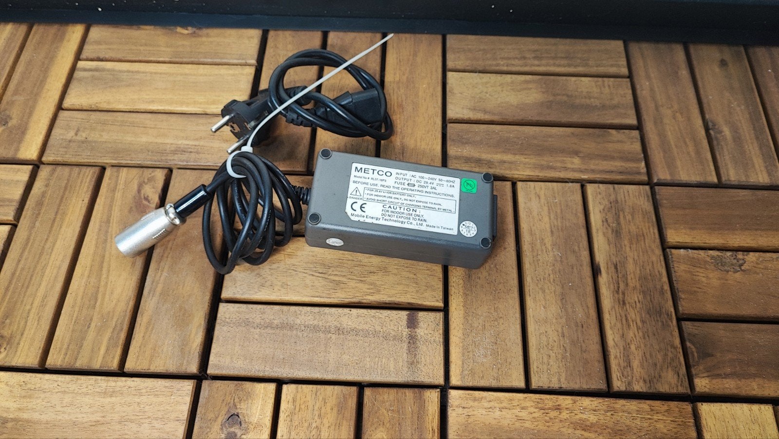 te koop goede Cortina ecomo fiets oplader 24v, Zo goed als nieuw