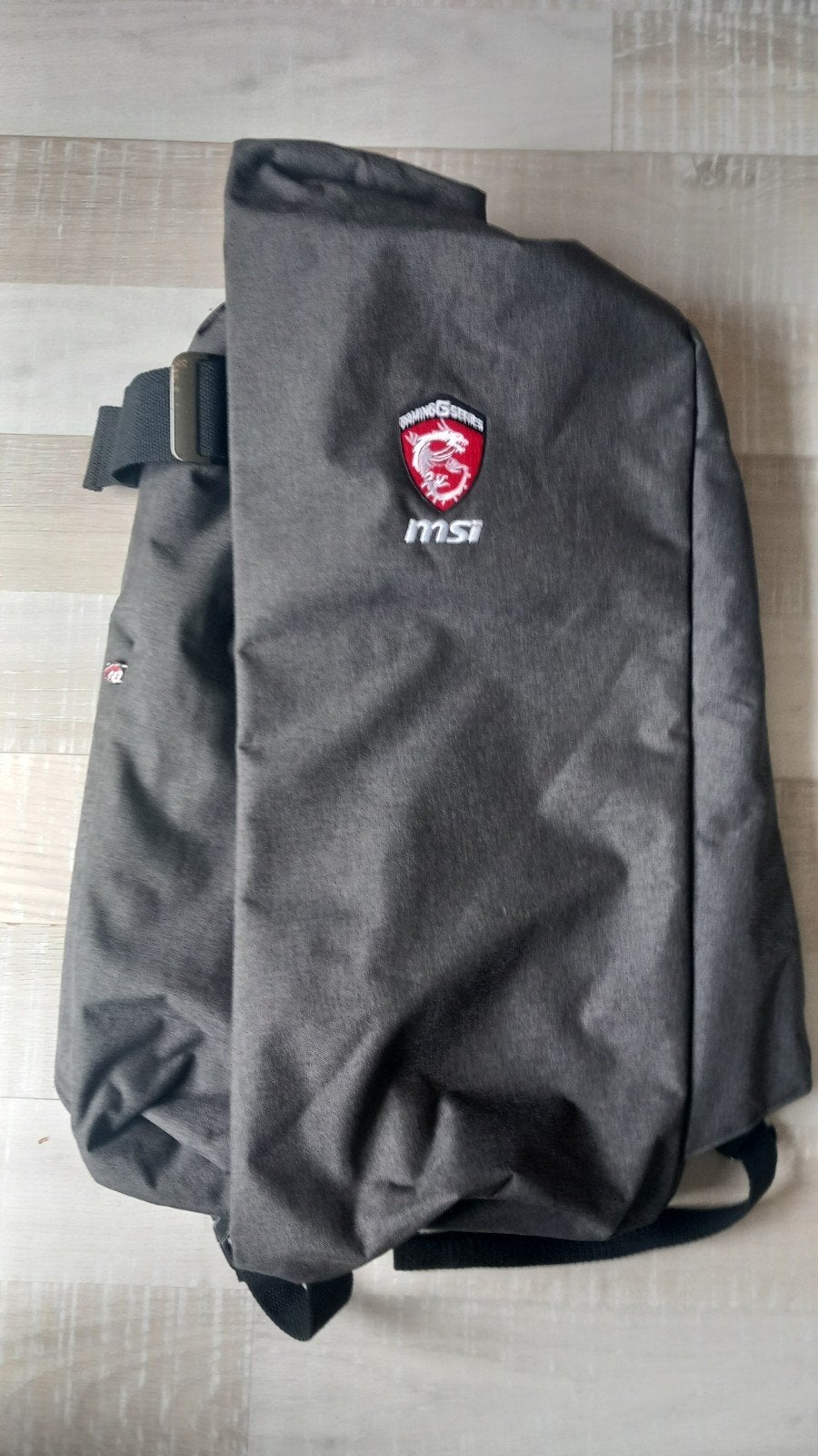 MSI ADEONA G GAMING rugzak voor laptops tot 17 inch!, Ophalen of Verzenden, Zo goed als nieuw