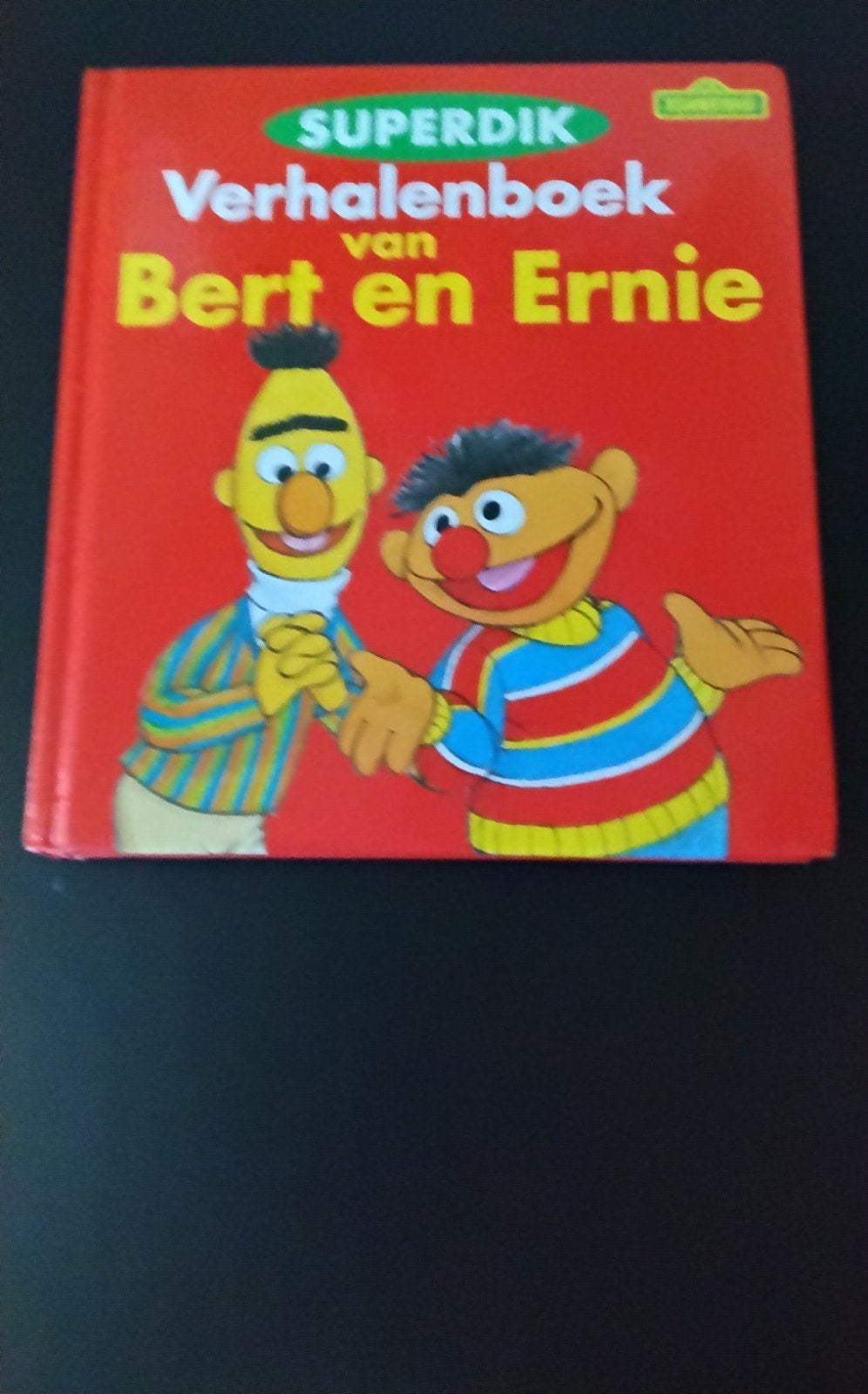 SUPERDIK Verhalenboek van Bert en Ernie, Boeken, Fictie algemeen, Jongen of Meisje, Ophalen of Verzenden, Voorleesboek