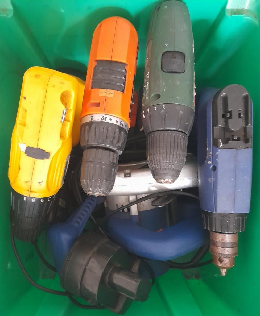 Diverse boormachines en cirkelzaag - Gebruikt, Gebruikt, Variabele snelheid, Overige typen, Ophalen of Verzenden