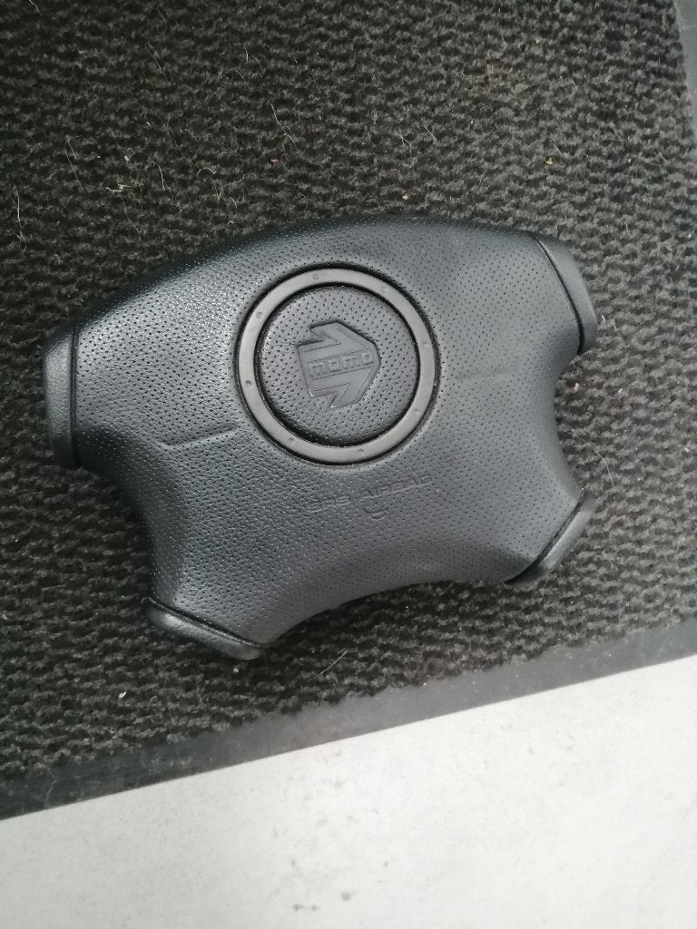 2 stuks stuur-airbags (MOMO) SUBARU IMPREZA WRX 2001/2006, Ophalen of Verzenden, Gebruikt, Subaru