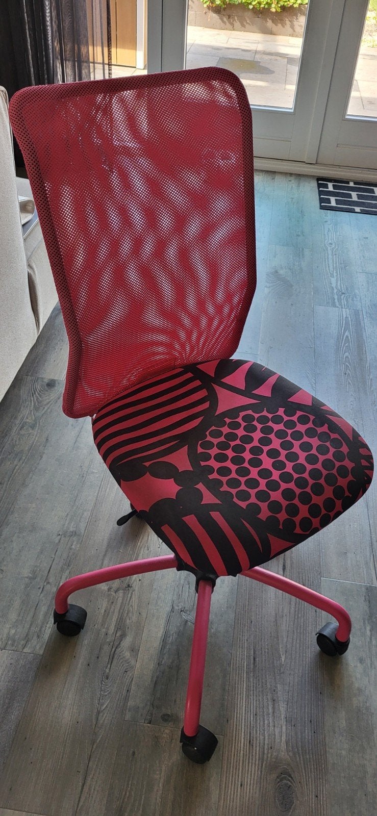 Roze Ikea bureaustoel - Gebruikt, Huis en Inrichting, Bureaustoelen, Ophalen of Verzenden, Gebruikt, Roze