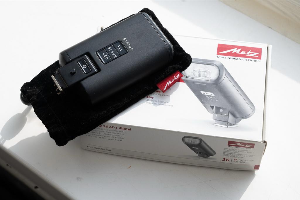 Metz 26 AF-1 Flash voor Nikon Z/F - Compact met LED, Ophalen of Verzenden, Gebruikt, Metz