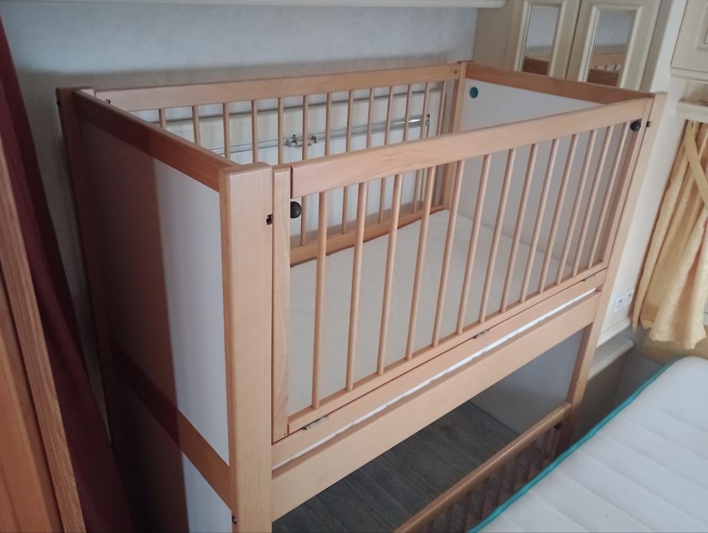 Afsluitbaar degelijk stapelbed 120x60, Ophalen, Minder dan 140 cm, Minder dan 70 cm, Matras