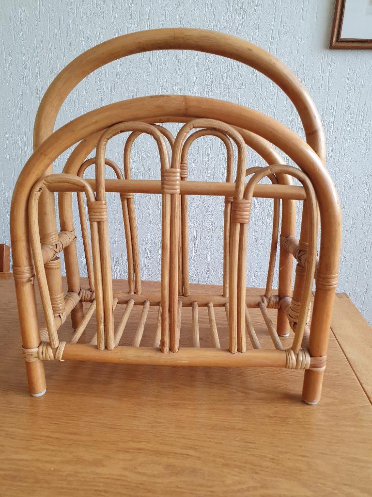 Lectuur bak/mand rotan, Ophalen, Gebruikt