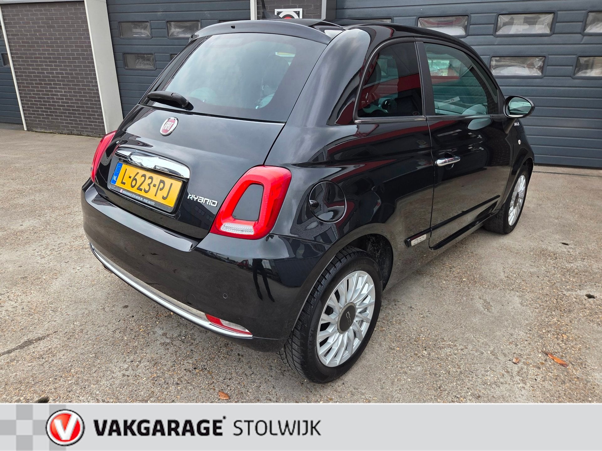 Fiat 500 1.0 Hybrid Dolcevita, Panorama dak, Weinig KM, Spor, Auto's, Fiat, Voorwielaandrijving, 4 stoelen, Leder en Stof, Zwart