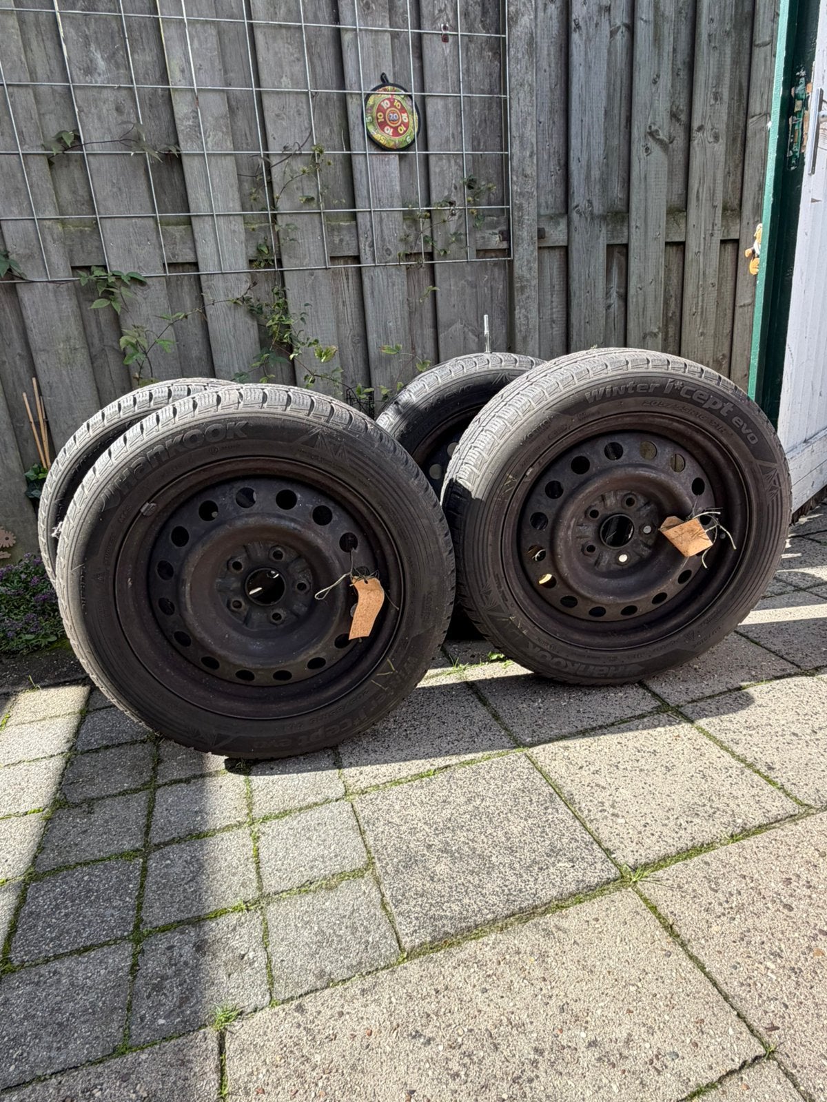 Winterbanden op stalen velgen 205/55R16, Ophalen, 16 inch, Banden en Velgen, 205 mm