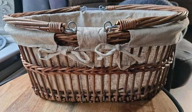 Mand ovaal met hengsels, Ophalen