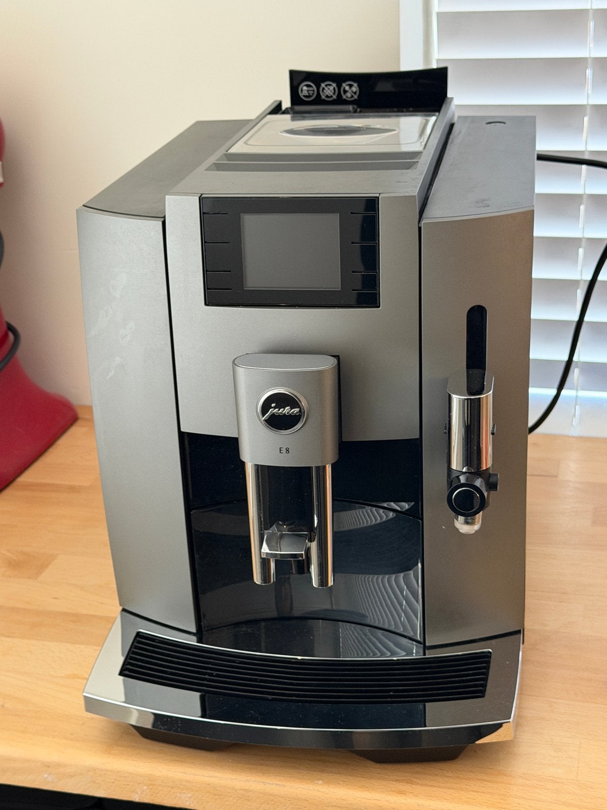 Jura E8 weinig gebruikt espressomachine - Zo goed als nieuw, Afneembaar waterreservoir, Espresso apparaat, 10 kopjes of meer, Zo goed als nieuw