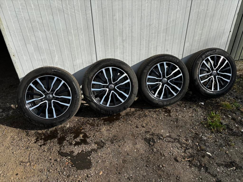Volvo v40 Markeb 16inch velgen met zomerbanden., Ophalen, Gebruikt, 16 inch, Banden en Velgen