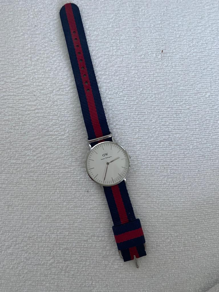 Daniel Wellington horloge, Ophalen, Zo goed als nieuw, Kunststof, Overige merken