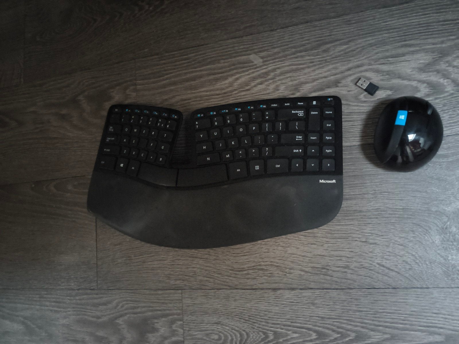 Microsoft Ergonomisch Toetsenbord en Muis Set Draadloos, Computers en Software, Muizen, Rechtshandig, Muis, Gebruikt, Ophalen of Verzenden
