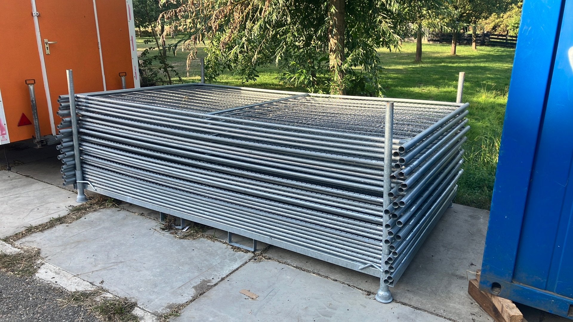 Bouwhek 26 x M500 AntiClimb hoekversterking voet/klem in rek, Ophalen, Zo goed als nieuw, IJzer, Tuinhek