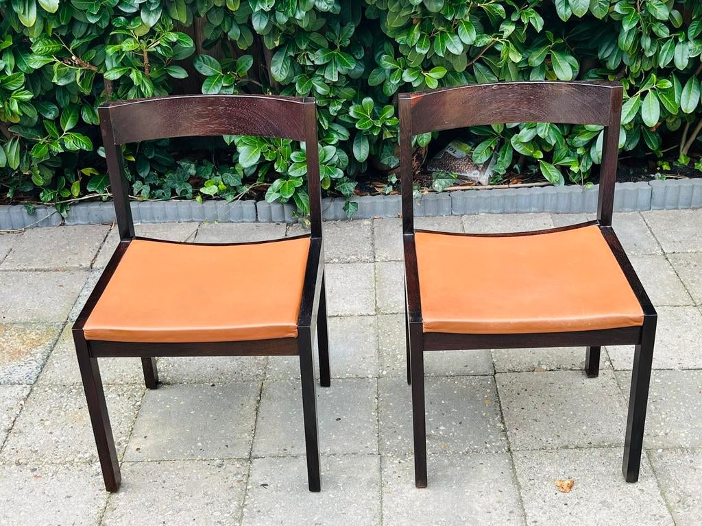 Set van twee stoelen van Gerard Geytenbeek for AZS Meubelen, Huis en Inrichting, Stoelen, Twee, Bruin, Ophalen of Verzenden, Zo goed als nieuw