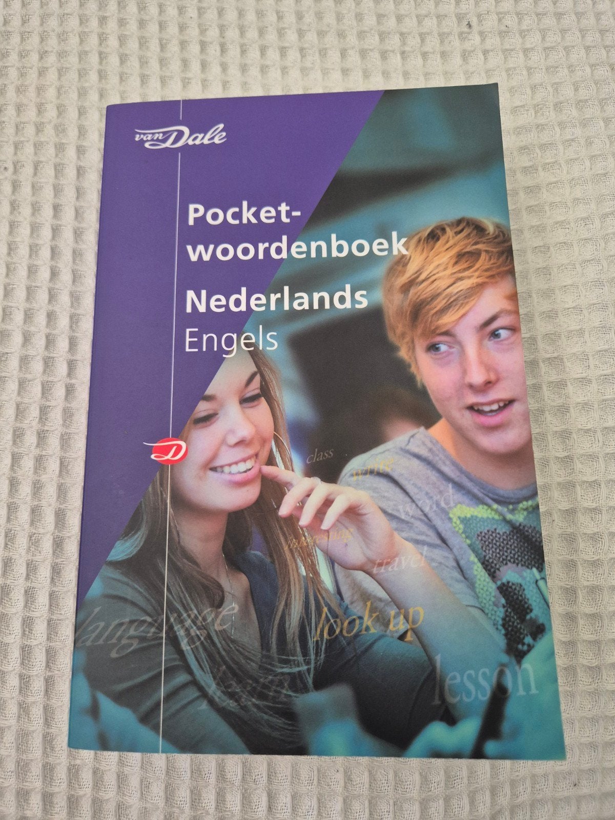 Van Dale Pocketwoordenboek Nederlands-Engels, Ophalen of Verzenden, Zo goed als nieuw, Van Dale, Engels