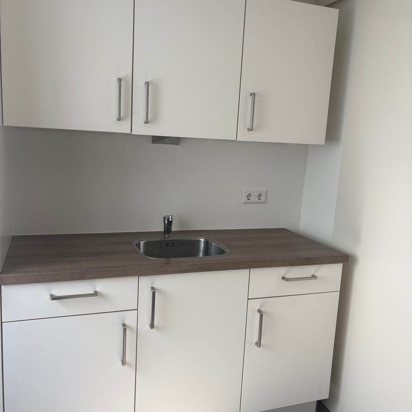 Compacte keuken met koelkast en spoelbak, Ophalen, Gebruikt, Wit, Enkelwandige keuken